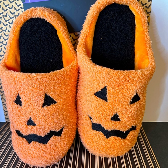 handcraft | Shoes | Halloween Jack O Lantern Pumpkin House Slippers Medium 6 2 7 12 Fuzzy Warm ...